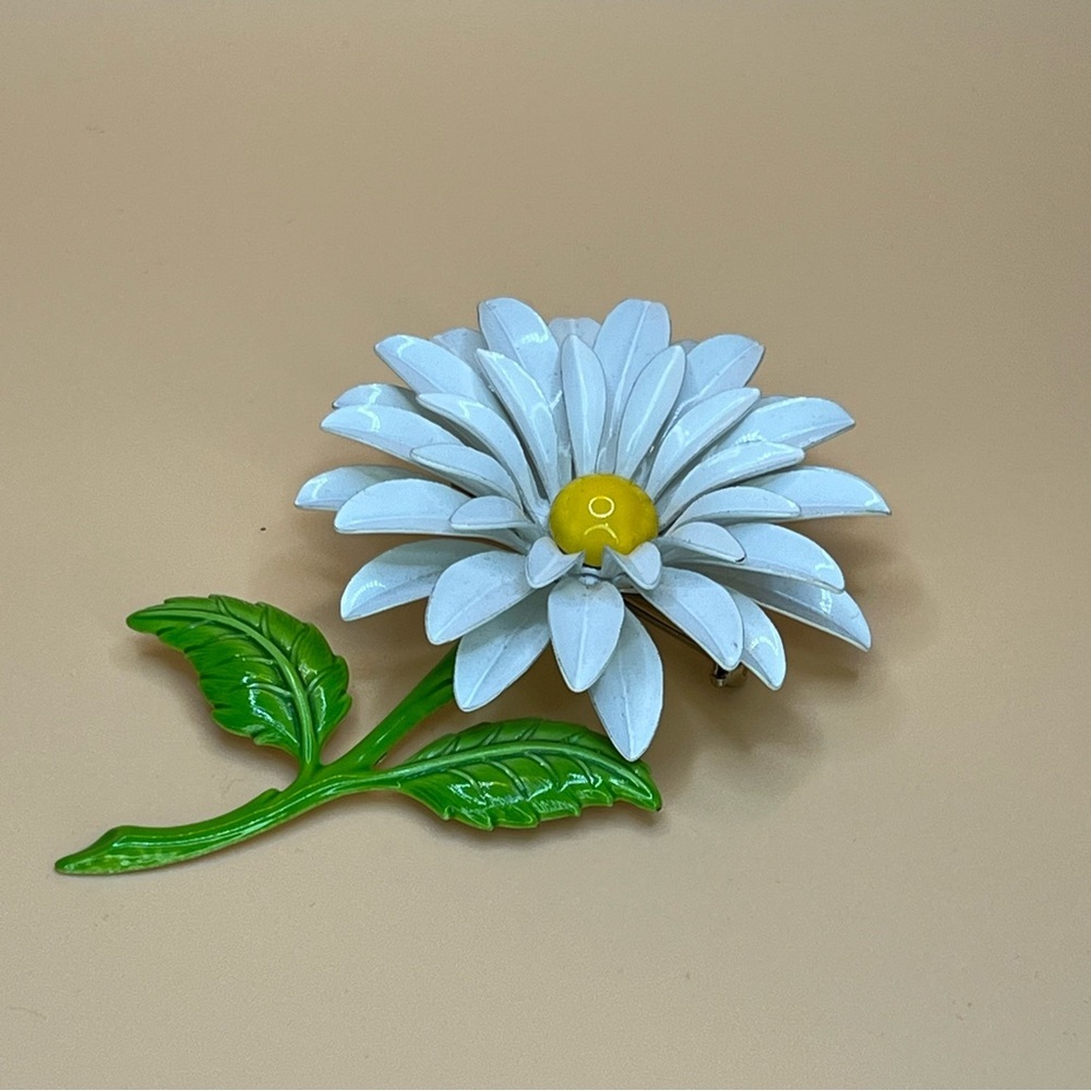 Vintage 1960s Enamel Daisy Brooch – Large White Flower Pin with Green Stem - Picture 3 of 6